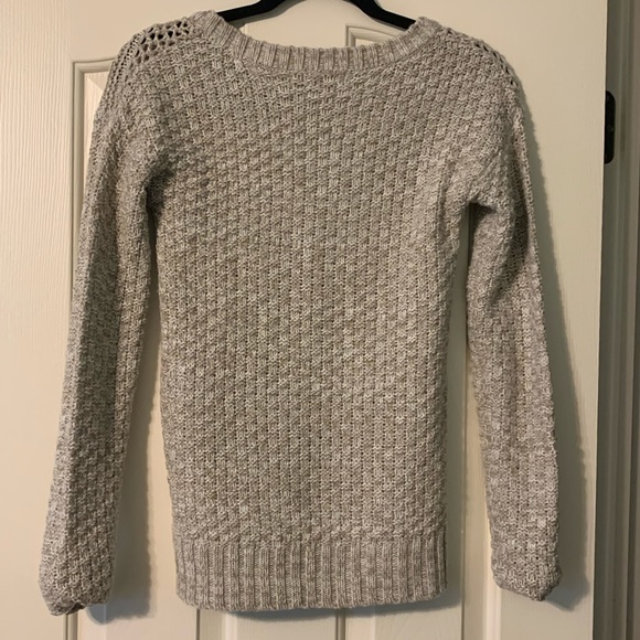 grey sweater with pattern - Picture 5 of 6